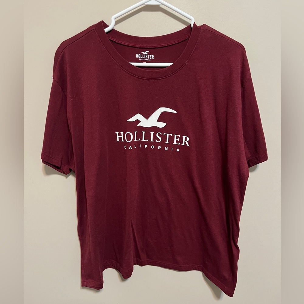 Hollister Burgundy Crew Neck Tee, size XL